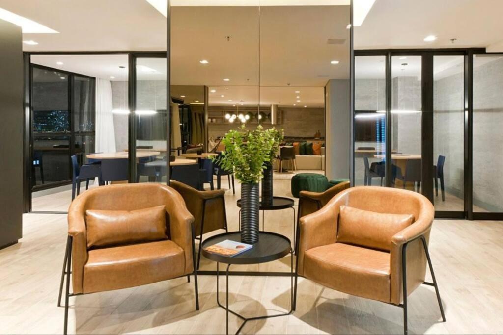 Apartamento 2701 Skylux - Centro - *